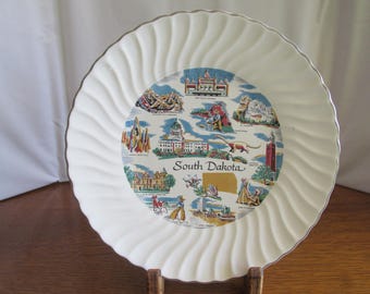 Vintage South Dakota Souvenir Plate  Badlands National Monument Mount Rushmore