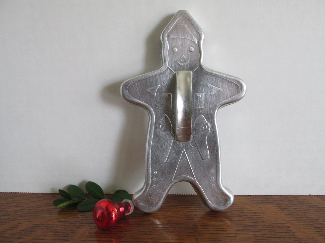 Vintage Gingerbread Boy With GUNS Cookie Cutter Christmas - Etsy