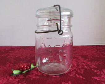 Vintage Atlas E-Z Seal Pint Canning Jar with Lid Wire Bail