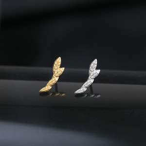 Ohrring mit Helix-Motiv • Ohrring aus Sterlingsilber mit Olivenblatt-Motiv • Ohrring mit flacher Rückseite • Tragus-Piercing ohne Gewinde
