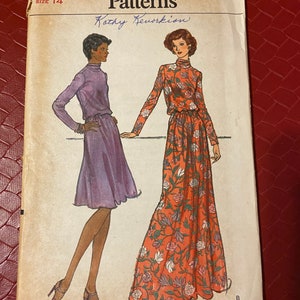 Vogue sewing pattern 9039 Ladies size 14 uncut 1974