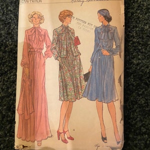 Vogue sewing pattern 9263 ladies size 12 uncut