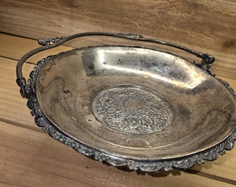 Vintage Winsted Conn Silver Co Quadruple Plate 656 Bride Basket ~9"
