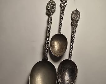 Vintage Souvenir Spoon Lot of 3 DANMARK Viking Ship Lion Shield ITALY Ornate Cast