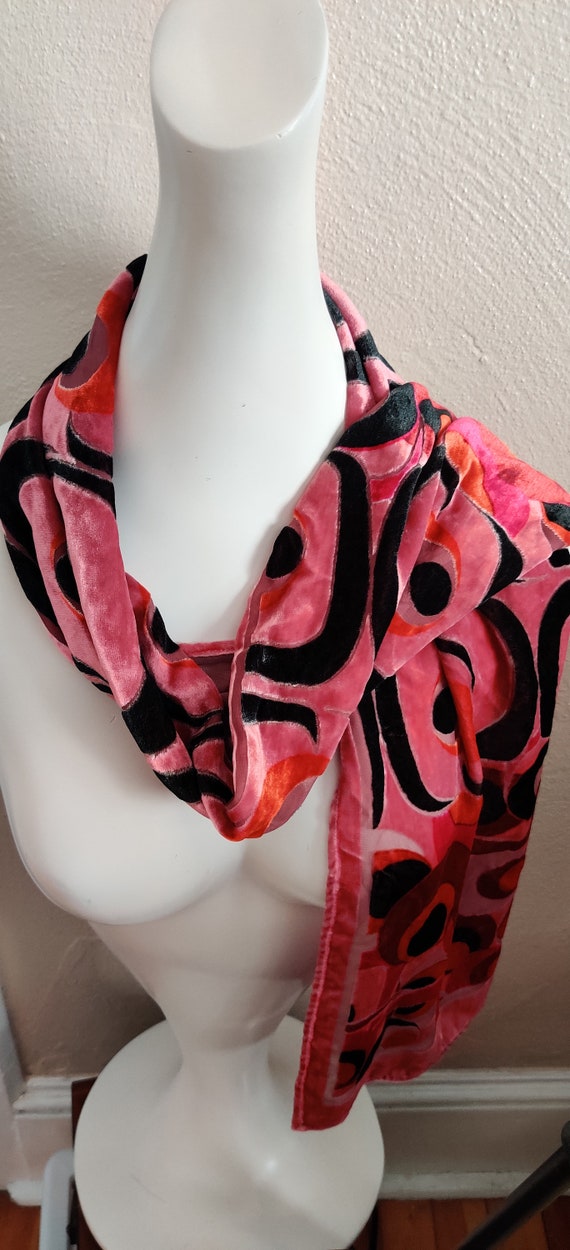 Beautiful Tie Rack velour and sheer retro print si