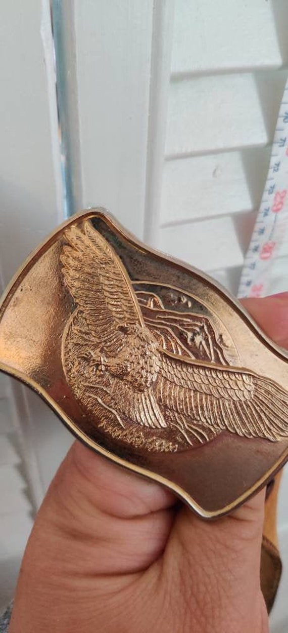 Soft Supple Tooled and painted cover depicts a domesticated camel 5.5 Leather Wallet In good condition 7 pocket desert theme