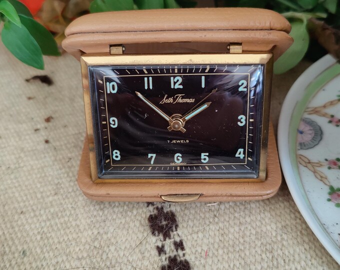 Vintage Seth Thomas Travel Alarm Clock: UV Reactive, Made in Germany - Etsy