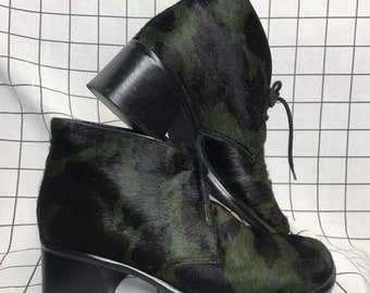 Vintage 90's Franco Sarto Green & Black Cow Print Desert Chunky Heel Platform Shoes Size 6.5