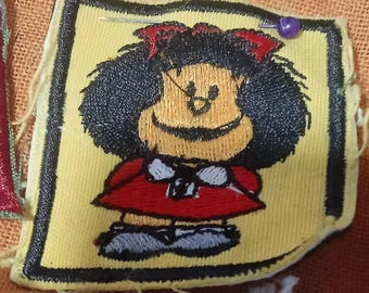 Patch bordado Mafalda