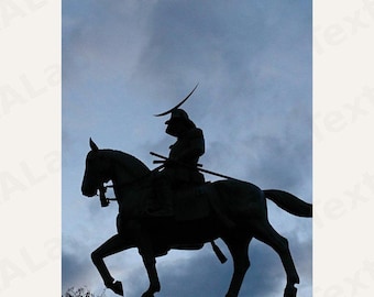 Quadro da parete "Cavaliere samurai al crepuscolo" / Download digitale / Stampa artistica con texture di fotografia giapponese