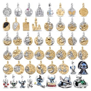 Puede incluir: Una colección de dijes de metal con diversos diseños, incluyendo signos del zodiaco, motivos celestiales, monumentos arquitectónicos y figuras de personajes. Los dijes están en tonos plata y oro, algunos con acentos de esmalte de colores.