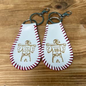 Baseball Schlüsselanhänger, Baseball Schlüsselanhänger, Schlüsselanhänger, Schlüsselanhänger, Leder Schlüsselanhänger, Leder Schlüsselanhänger, Softball Schlüsselanhänger, Softball