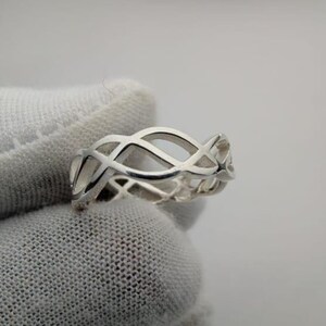 925 Sterling Silver Interwoven Band Ring, Minimalist Braided Ring, Handmade Silver Ring, Stackable Wedding Band, Everyday Jewelry