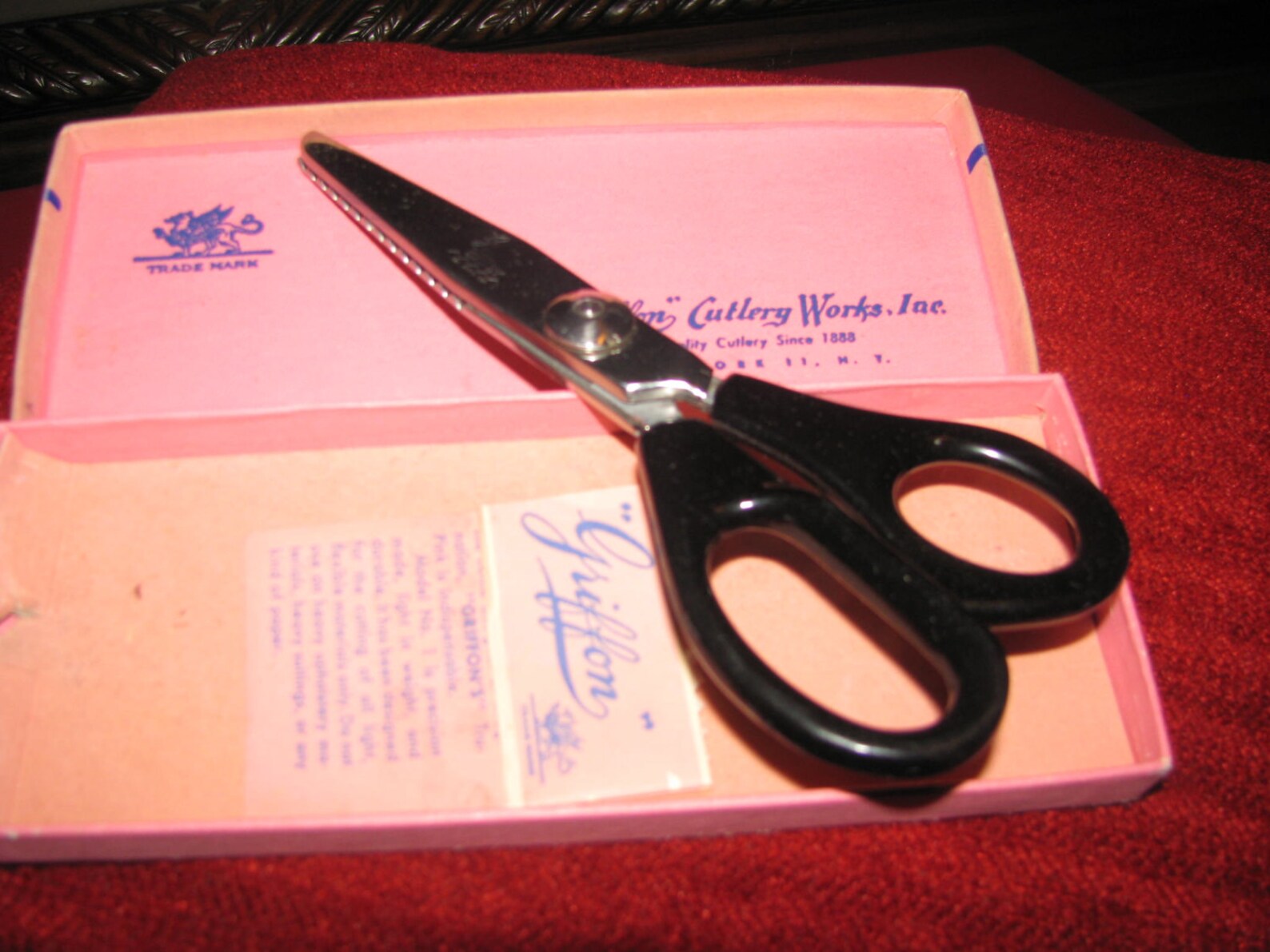Vintage Griffon Pinking Shears Scissors Etsy