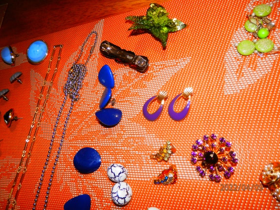 Costume Jewelry - image 3