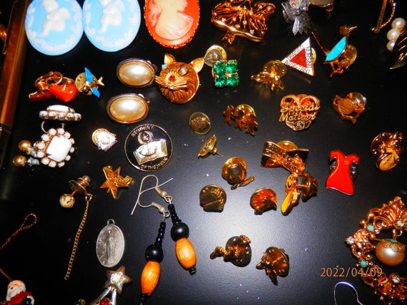 Costume Jewelry - image 8