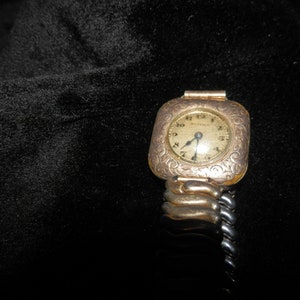 antique ladies watch image 4