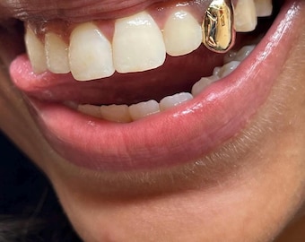 Op maat gemaakt voor Grillz enkelvoudig, effen kapje in goud of zilver.