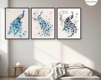 Peut inclure: Un ensemble de trois impressions d'art encadrées représentant des illustrations à l'aquarelle de paons au plumage bleu et vert vif. Chaque impression montre un paon perché sur des branches sur fond clair. Le texte indique SET OF 3.
