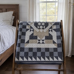Charcoal Modern Medallion Quilt Pattern PDF, Easy Beginner Patchwork, Full Queen King, Pillow Covers