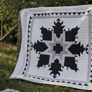 Ink Starburst Quilt Pattern PDF, Black Two Color Patchwork, Full Queen King
