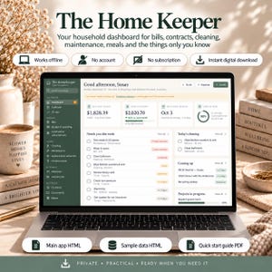 Op de afbeelding: Een laptop met de huishoudelijke dashboardsoftware The Home Keeper. Het scherm toont een digitale interface voor het beheren van rekeningen, schoonmaak en onderhoudstaken. De tekst bevat 'The Home Keeper', 'Works offline', 'No account', 'No subscription' en 'Instant digital download'.