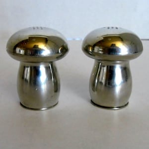 Kirk Stieff Mushroom Pewter Salt and Pepper Shakers