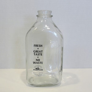 64 ounce Glass Milk Bottle 1/2 Gallon Dairy Farm Milk Bottle Longmont Dairy Farms in Colorado