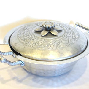Everlast Forged Aluminum Casserole Server with with Cover and Handle Inserts