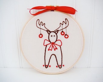 christmas reindeer hand embroidery pattern