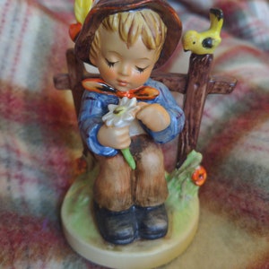 Vintage Goebel Hummel She Loves Me Not figurine excellent
