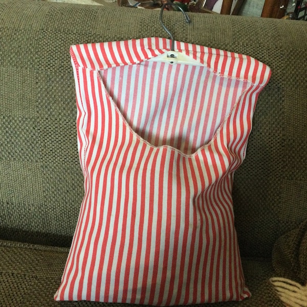 Vintage Red and White Stripe Clothespin bag with lot of wood antique clothespins and vintage clothespins farmhouse decor
