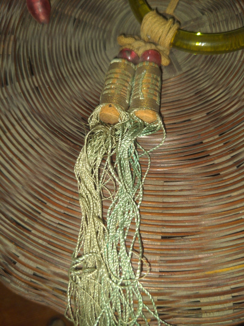 Vintage Wicker Chinese Sewing Basket with beads, coun, and silk tassel 9 inches image 3