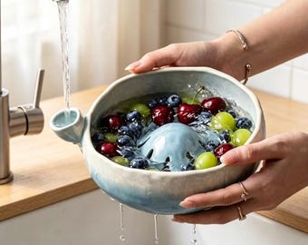 Keramik-Beerenwaschschale, Obstwaschschale mit seitlichem Wassereinlass, handgefertigt, Küchenschüssel, Einzugsgeschenk