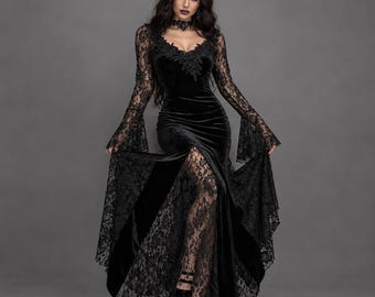 Vestido largo gótico de Halloween con encaje y mangas acampanadas.