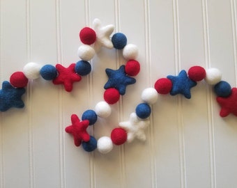 USA garland, 4th of July decoration, Memorial Day decor, America decoration, USA decor, 4th of july celebration, felt ball garland, USA ball