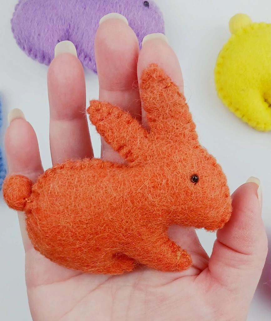 Wool Felt Easter Bunnies: Stitched Rabbit Garland Decorations - Etsy