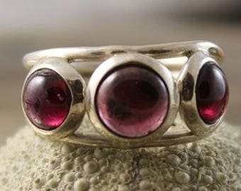 Silver ring with its 3 Almandine Garnet stones