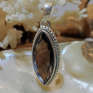 Silver pendant natural smoky quartz stone