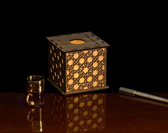 Handcrafted Islamic Geometric Wood Lantern - Pattern from Itimad-ud-Daula, Agra, India (AD 1622) (4" Tall)