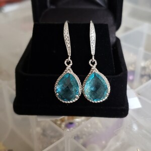 blue stone crystal silver earrings,dangle drop blue earrings,bridal earrings, wedding earrings,wedding gift,stone earrings