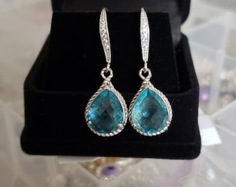 blue stone crystal silver earrings,dangle drop blue earrings,bridal earrings, wedding earrings,wedding gift,stone earrings