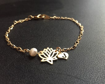 Gold lotus flower blossom bracelet, gold flower bracelet,lotus flower and pearl,mom sister daughter gift,birthday gift,best friend gift
