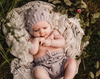 Popcorn baby bloomers and bonnet, bobble bloomers and bonnet, ideal baby gift made to order.