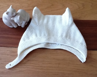 Hand knitted baby kitten bonnet, Kitty cat hat with ears, cat ears hat,gender neutral baby kitten hat 0-12 months, baby gift, made to order.