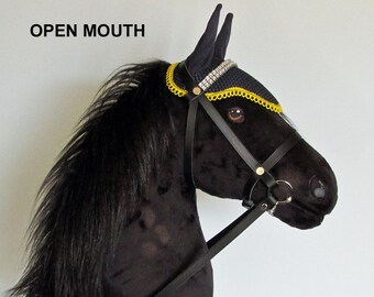 Stick horse with realistic eyes and removable bridle Hobby horse for kids Palomino toy horse