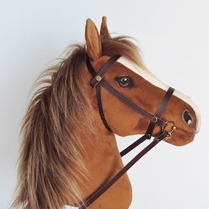 Chestnut Hobby Horse (stick horse). Top quality with removable leather bridle. For older children and teenagers. LARP.