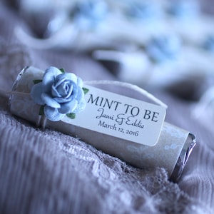 Personalisierte Mint-Hochzeits-Gastgeschenke: Staubige blaue Rose, elfenbeinfarbene Spitze - 24er-Set