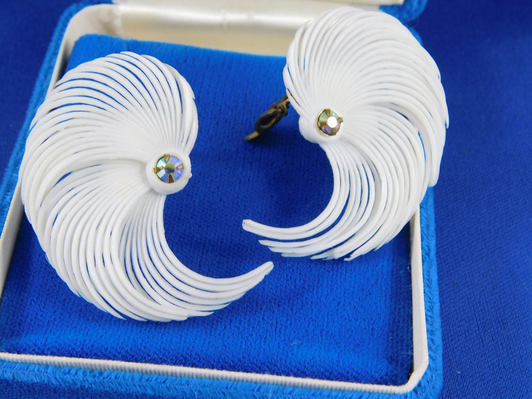 Vintage Clip Earrings White Plastic Feather Swirls CLIP Back Etsy