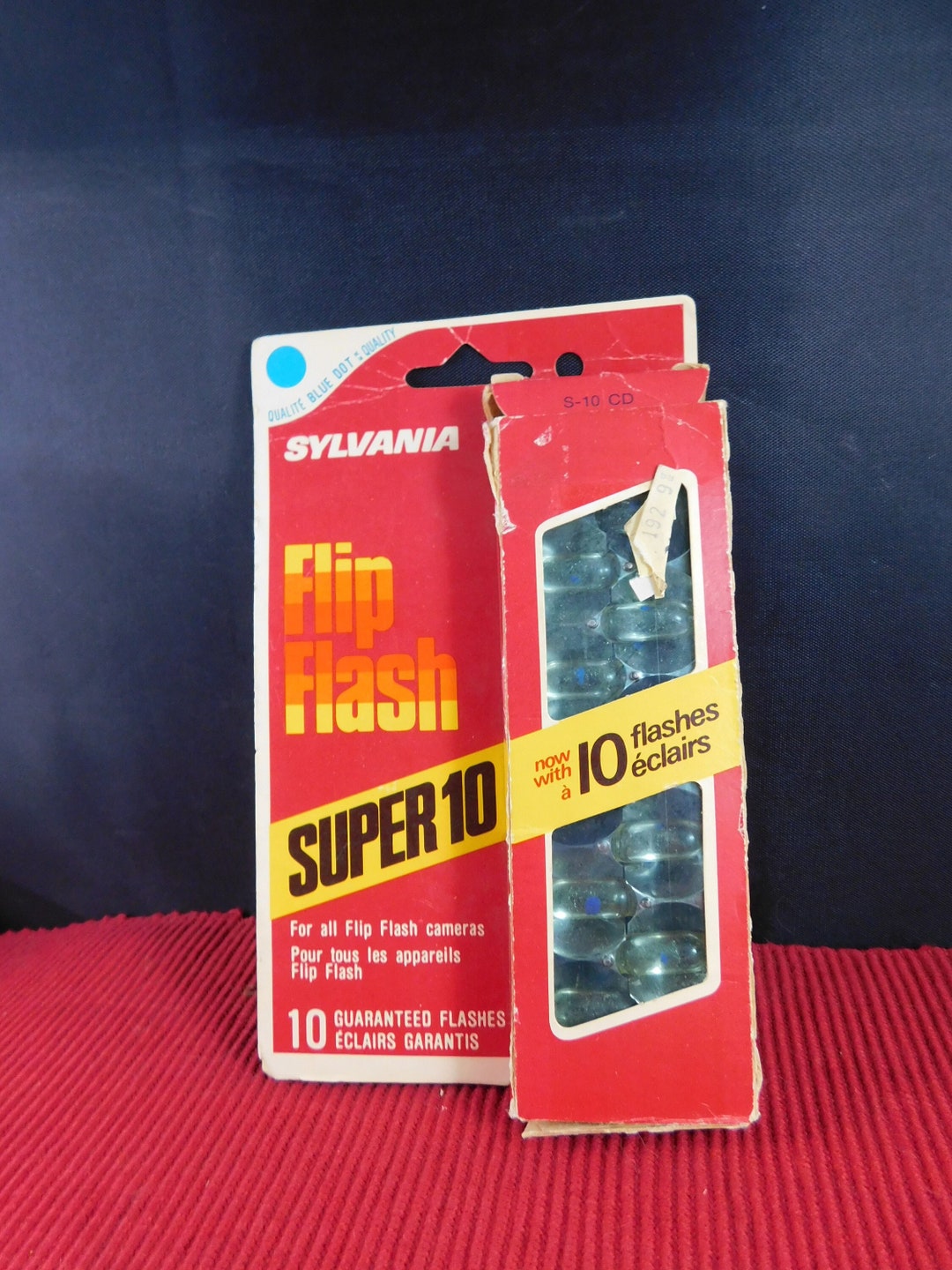 Vintage Sylvania Flip Flash Super 10, 10 Flashes for Flip Flash Cameras